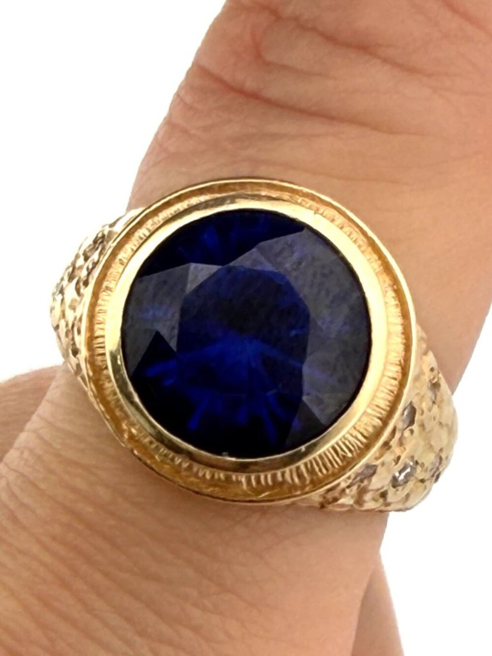 Vintage Men’s 14K Yellow Gold Lab Grown Sapphire Diamond Nugget Ring Size 9.5